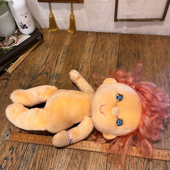 Hugga Bunch — Vintage Huggins Plush Doll, 1980s-Hallmark - Picture 7 of 7